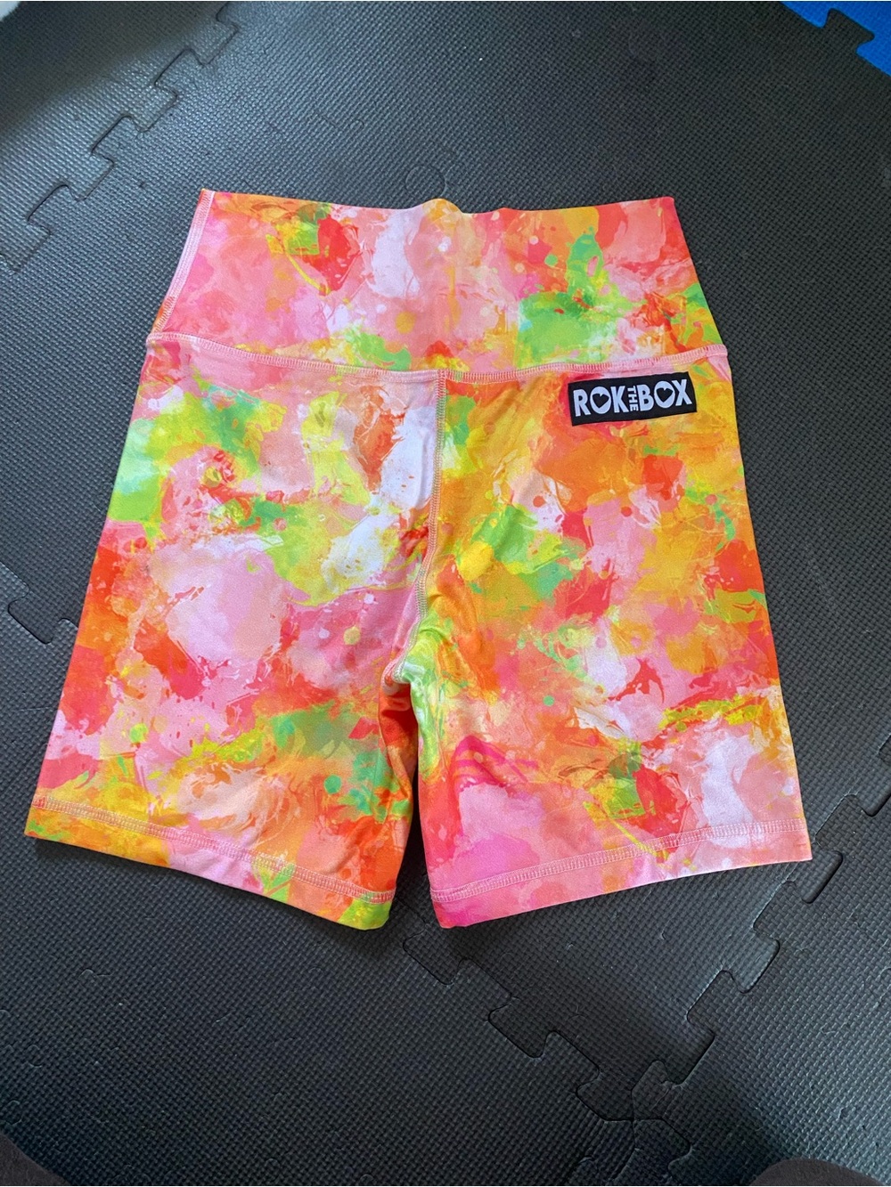 Rok The Box shorts, M